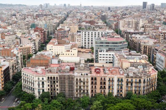 Barcelona se suma a las restricciones de tráfico a vehículos contaminantes
