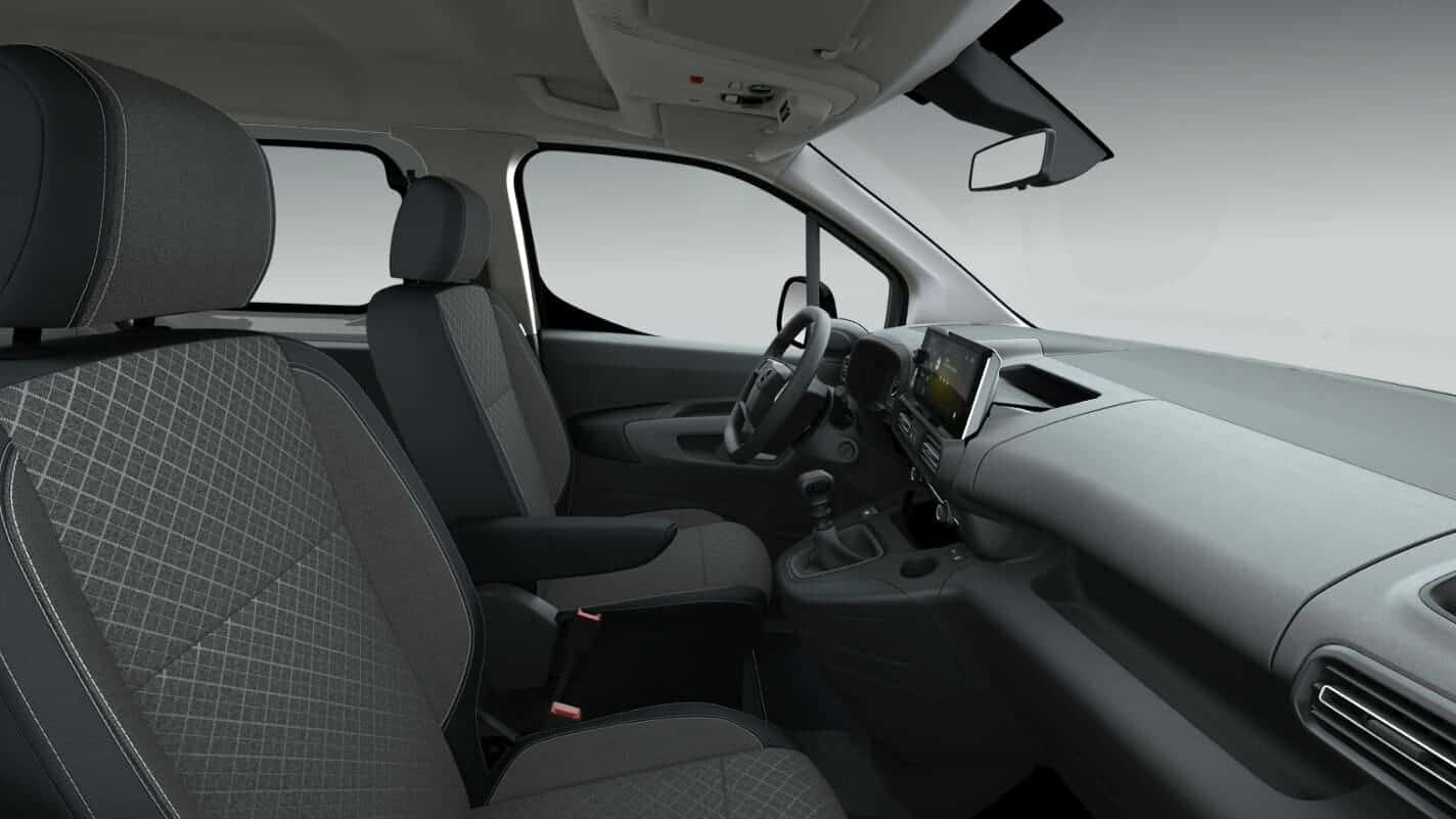 Nueva Opel Combo Edition N1 Blanco Kaolin Furgoneta 5 Plazas Manual Renting Finders Interior