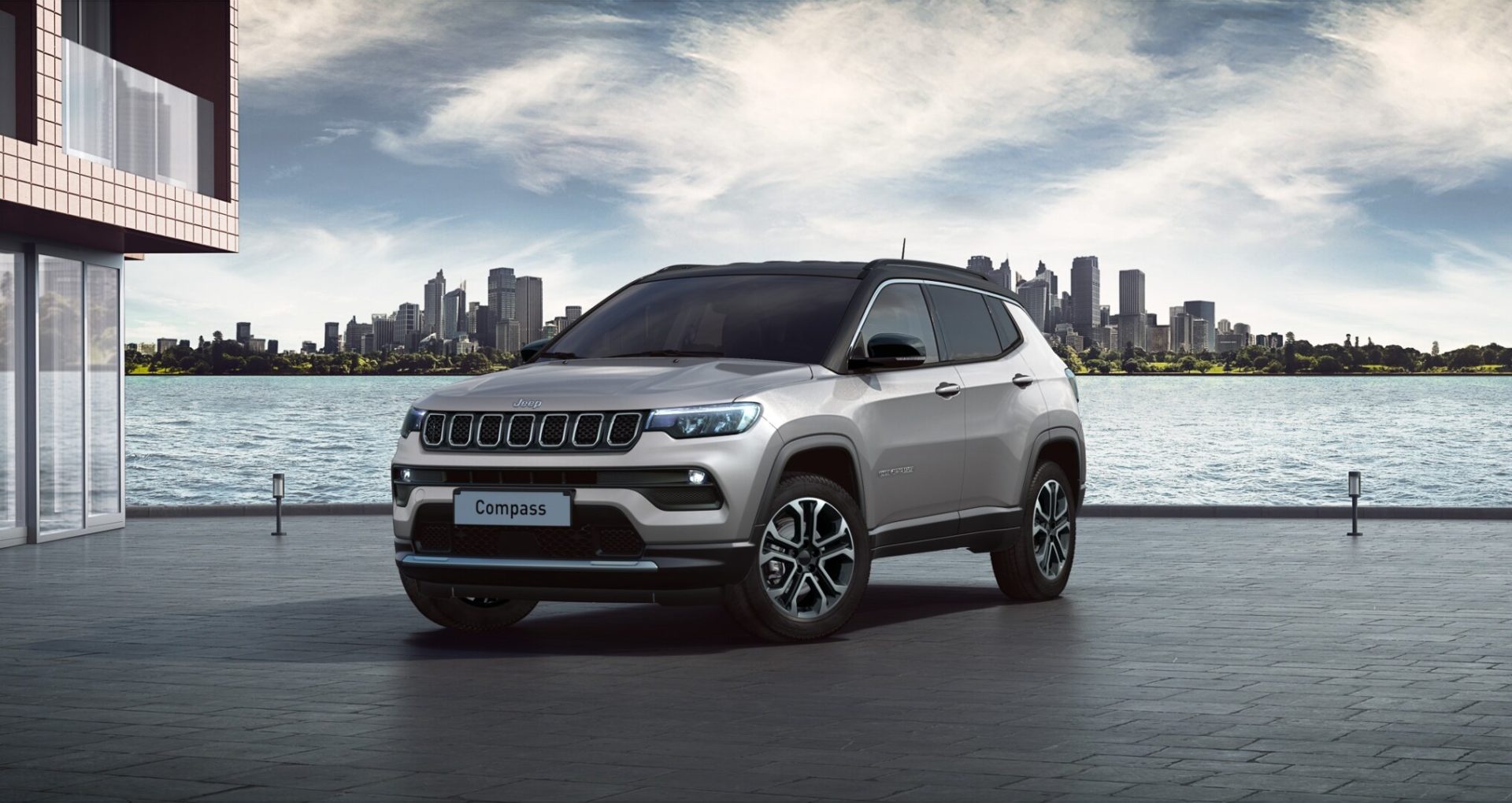 renting Jeep Compass 1.6 Mjet Limited Fwd Gris Glaciar Techo Negro SUV Manual Renting Finders