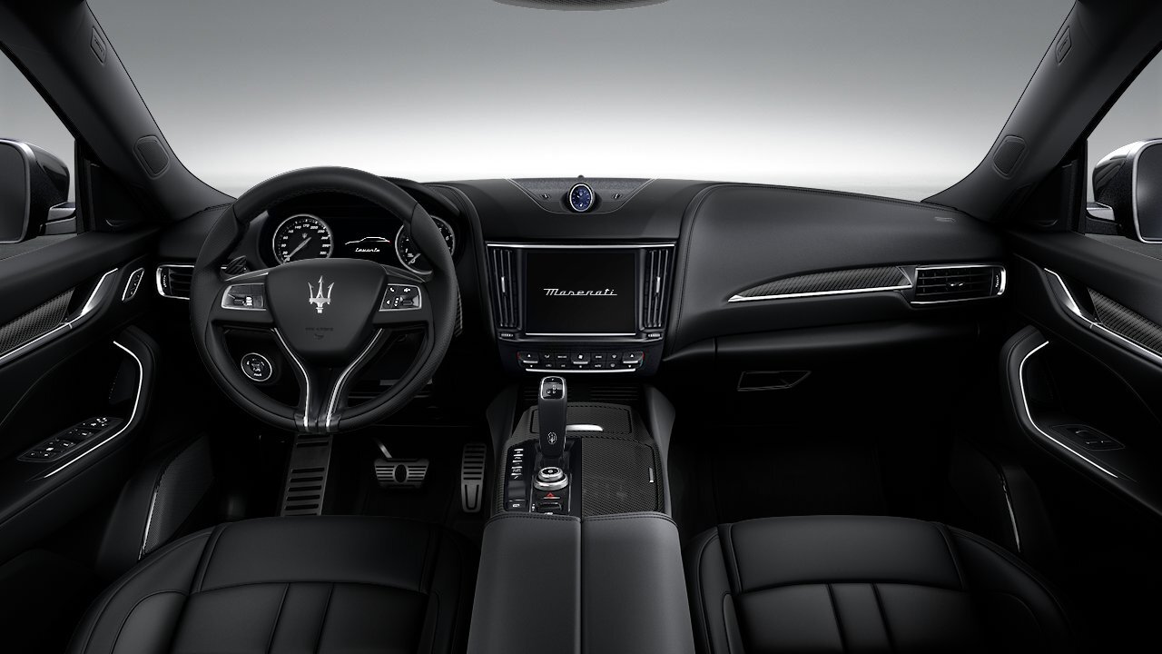 Renting Maserati Levante GT SUV Automático MHEV 4x4 Negro Ribelle Renting Finders Interior