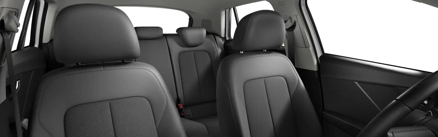 Renting Audi Q2 Advanced Negro SUV Manual Asientos