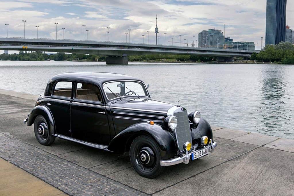 coches apodos mas curiosos mercedes lola flores