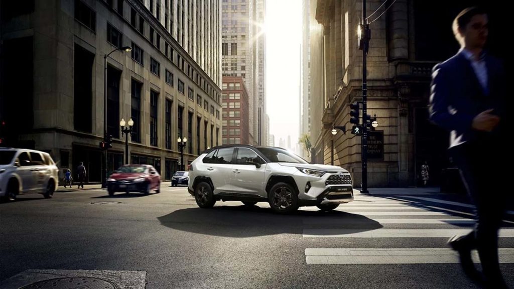 Los 8 SUV de renting más populares de 2024: Toyota RAV4