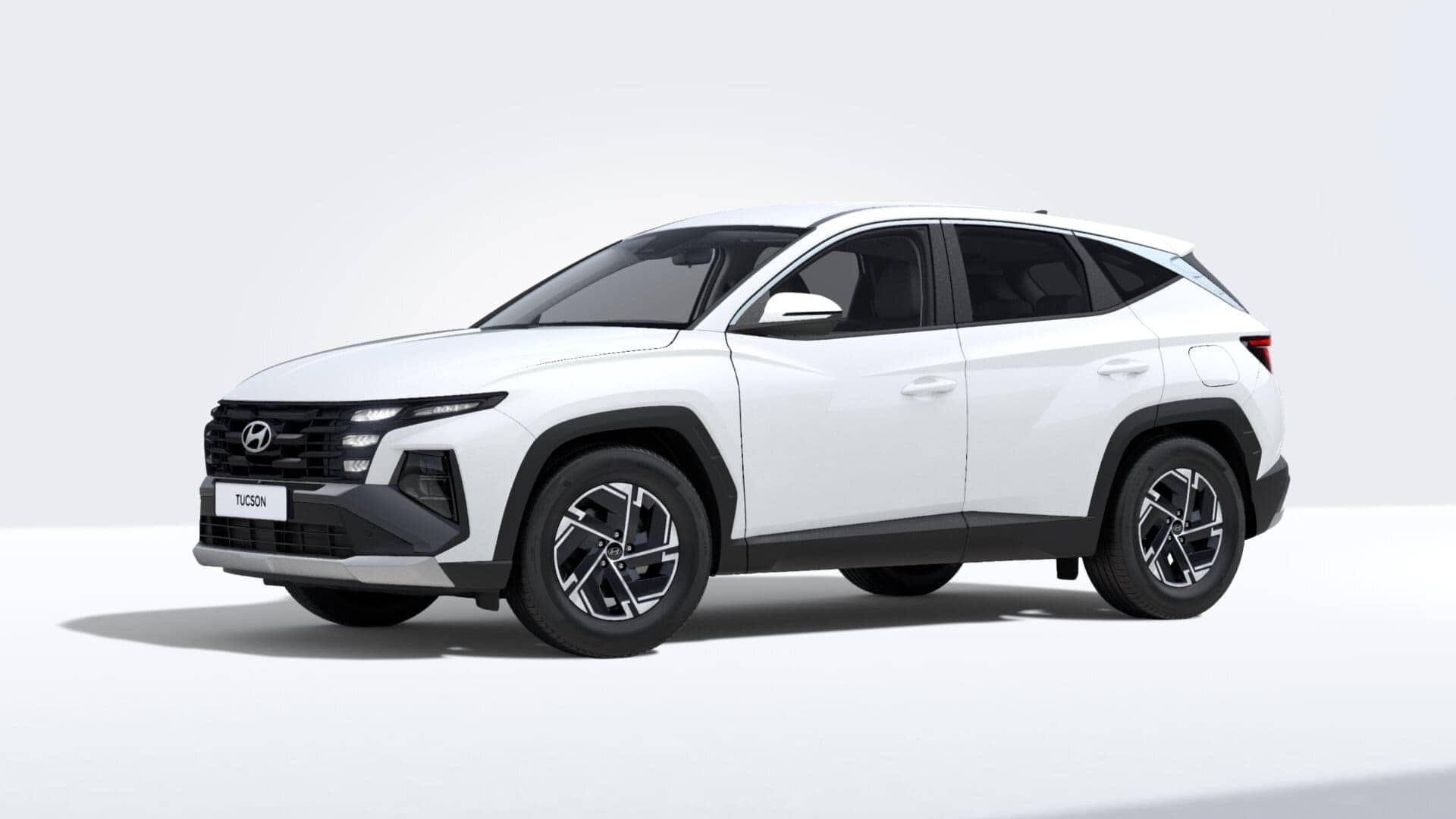 Renting New Hyundai Tucson Klass SUV Atlas White
