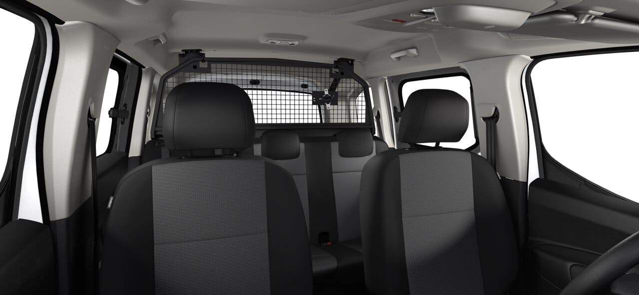 Renting Nueva Citroën Berlingo Combi Talla M You Furgoneta Familiar 5 Plazas Manual Blanco Kaolin Asientos