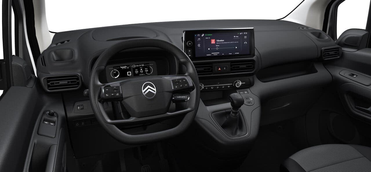 Renting Nueva Citroën Berlingo Combi Talla M You Furgoneta Familiar 5 Plazas Manual Blanco Kaolin Interior