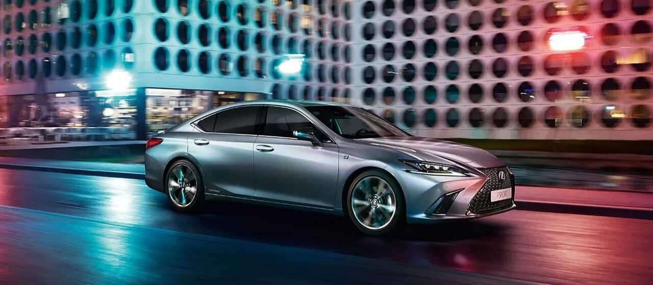 Lexus ES Berlina Renting