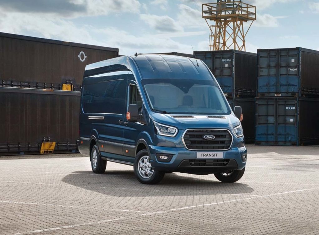 Ford Transit, uno de los mejores vehículos de renting para autónomos en 2024