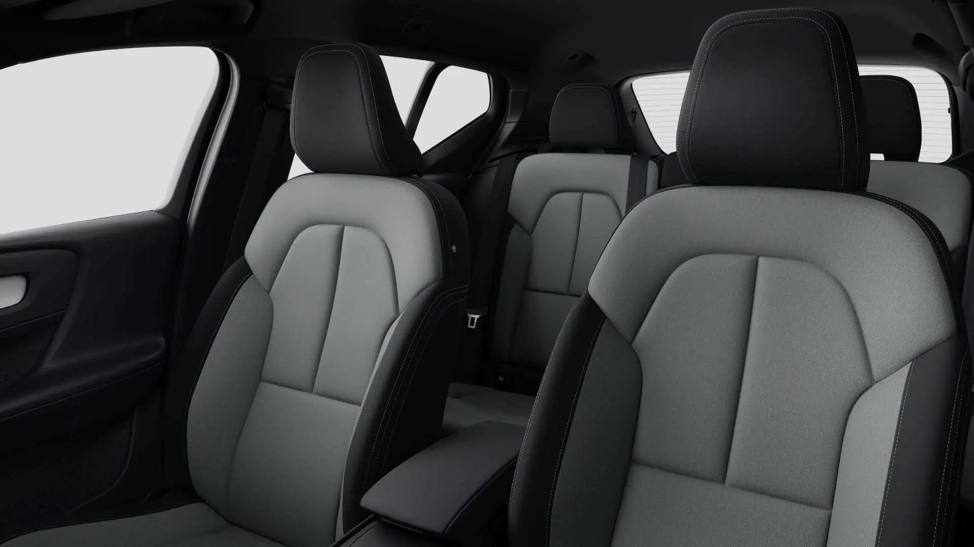 Renting Volvo XC40 Core Crystal White SUV Automático MHEV Micro-Híbrido Etiqueta ECO Asientos