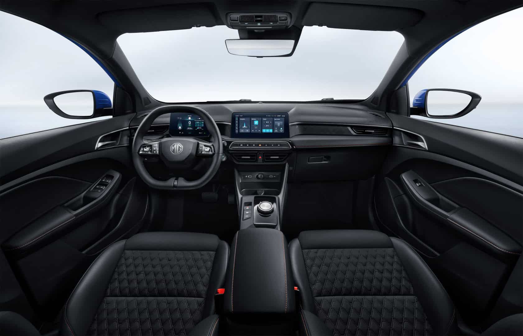 Renting MG 3 Comfort Híbrido Diamond Red Etiqueta ECO Compacto Renting Finders Interior