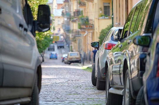 Los 9 mejores coches compactos de renting para conducir por ciudad