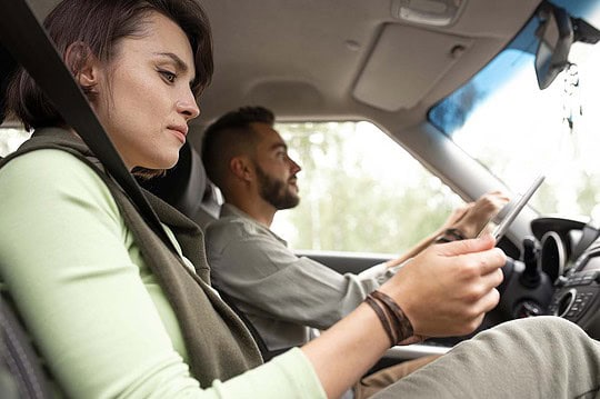 Qué multas puede recibir el copiloto de un coche