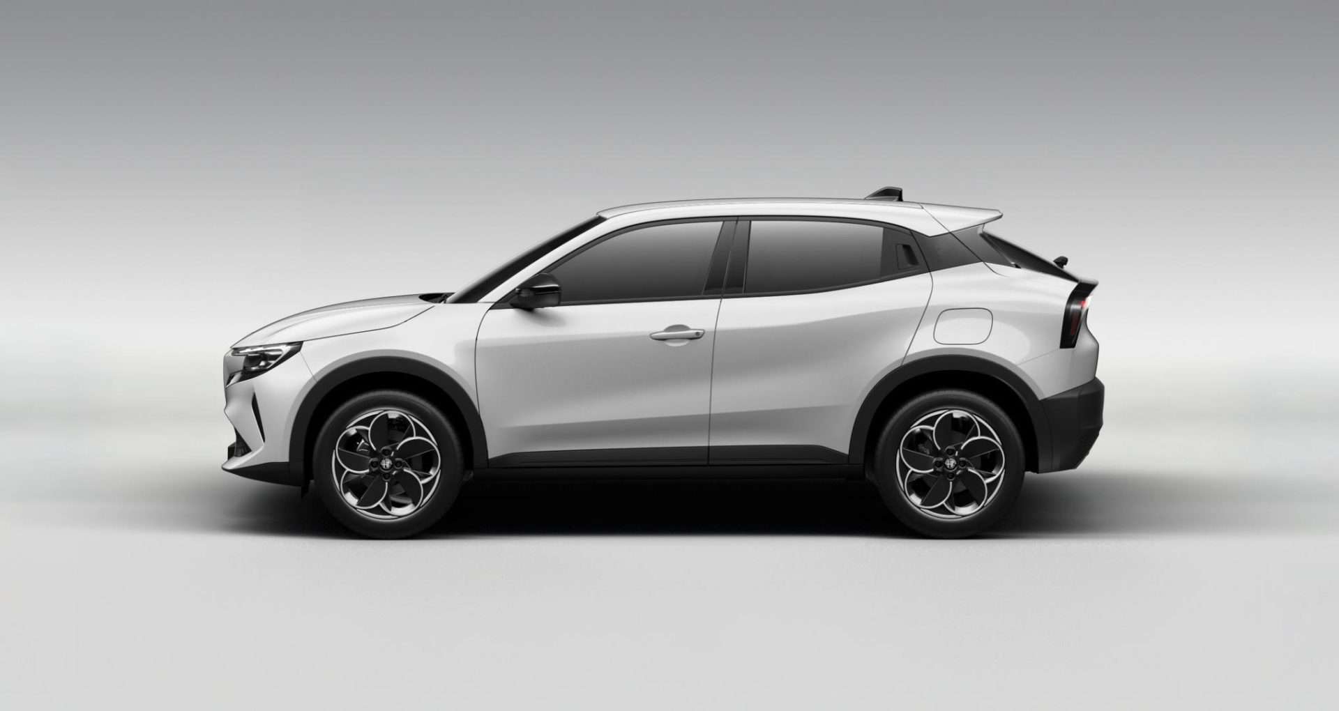 Renting Alfa Romeo Junior Elettrica SUV Automático Eléctrico Etiqueta 0 Blanco