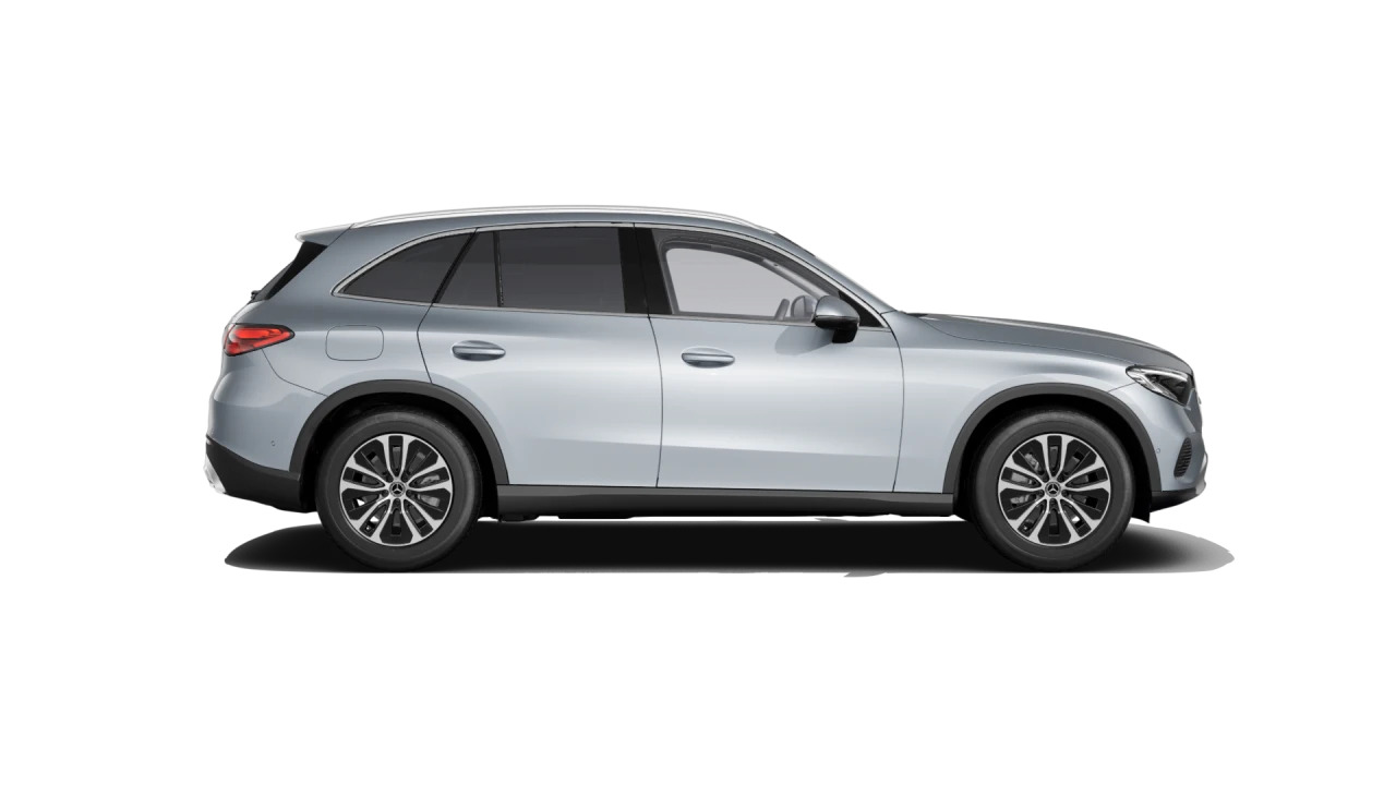Renting Mercedes-Benz GLC 220d 4MATIC Avantagarde Advanced Plus Plata High-Tech SUV 4x4 Automático