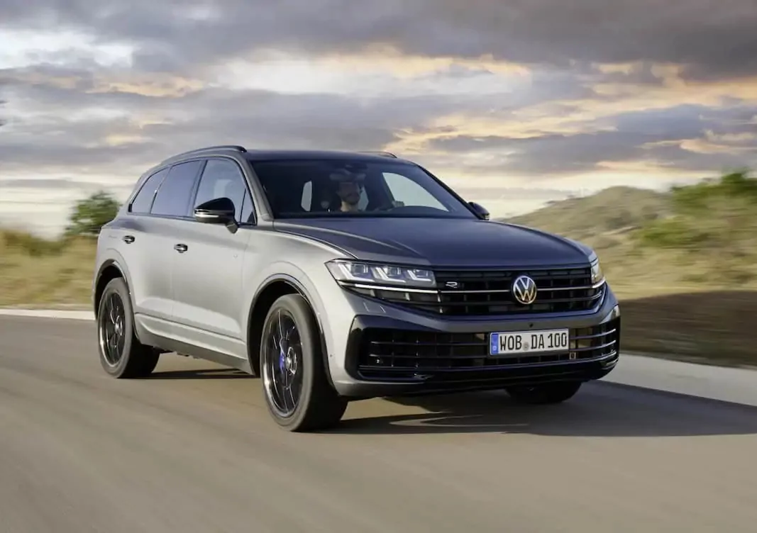 Renting Volkswagen Touareg SUV