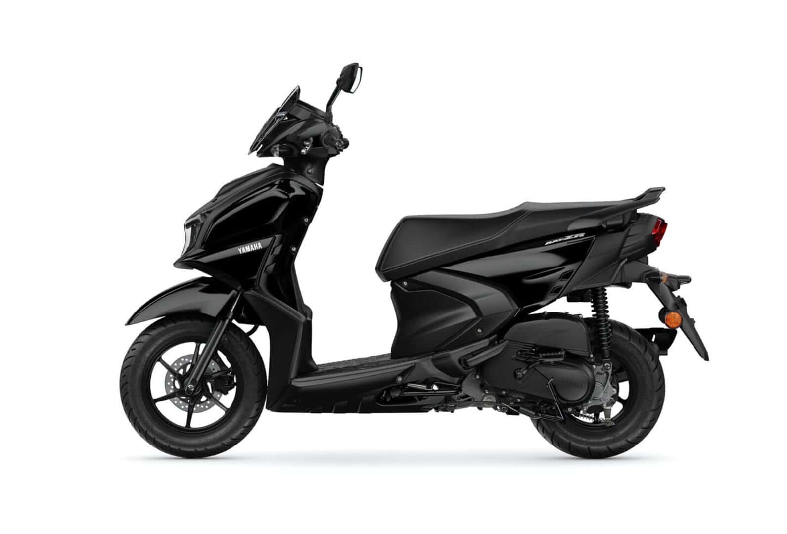 Renting Yamaha RayZR Midnight Black Scooter Automática