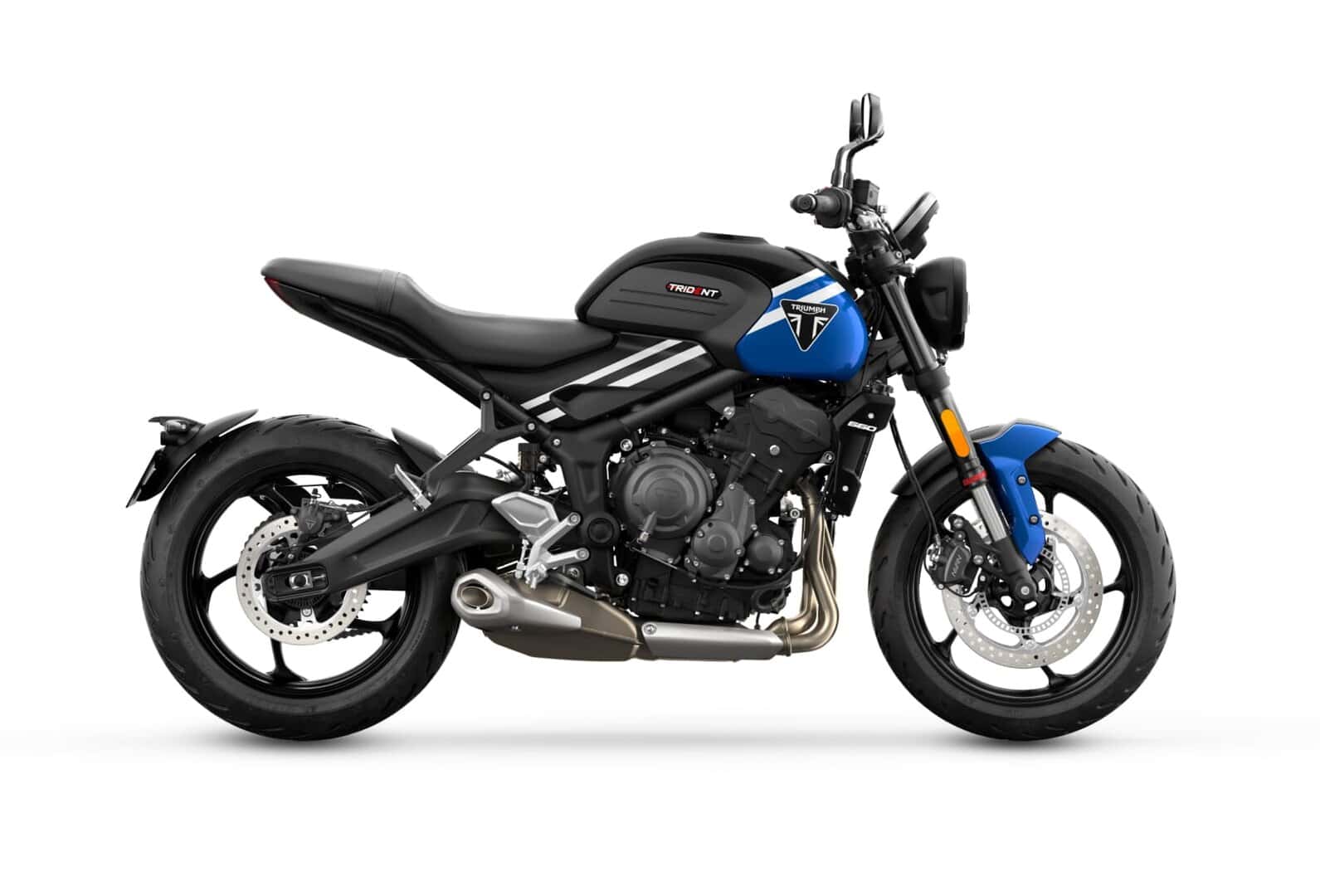 Renting Triumph Trident 660 Cobalt Blue Sapphire Black Moto Naked Manual