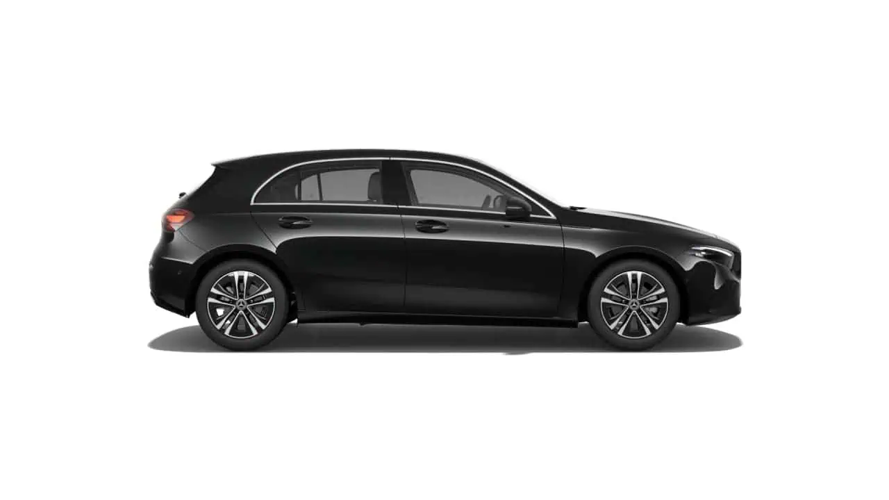 Renting Mercedes Benz Clase A 180 Compacto Premium MHEV Gasolina Etiqueta ECO Negro Noche