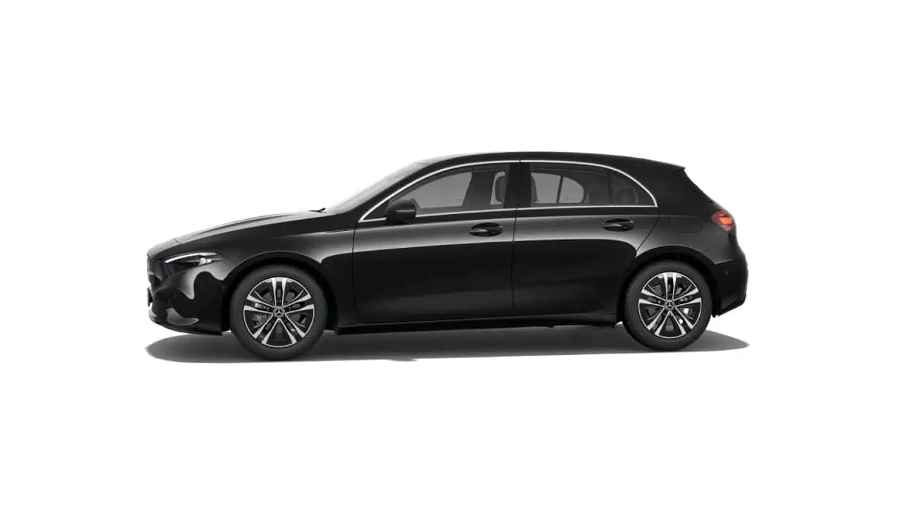 Renting Mercedes Benz Clase A 180 Compacto Premium MHEV Gasolina Etiqueta ECO Negro Noche