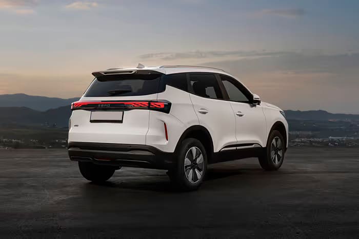 Renting New Ebro S400 HEV Excellence Blanco SUV Automático Híbrido Etiqueta ECO