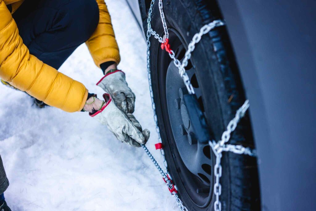 cadenas nieve coche puertos de motanna Uso de neumáticos de invierno y cadenas en puertos de montaña