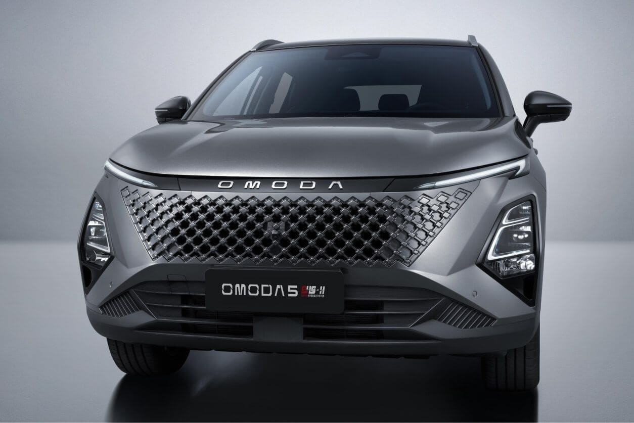 Renting New Omoda 5 Pure Gris SUV Híbrido Automático Etiqueta ECO 5 Plazas