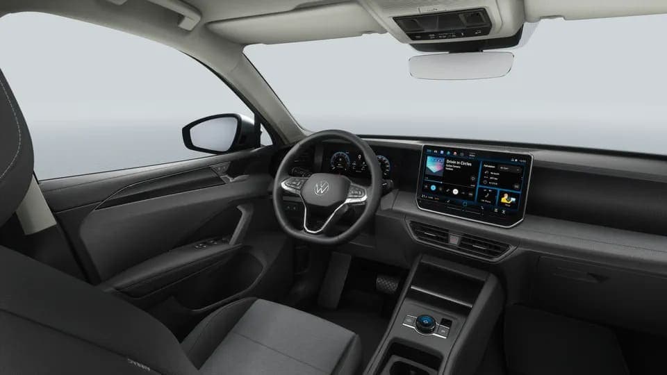 Renting New Volkswagen Tiguan Blanco SUV Automático MHEV Etiqueta ECO Interior