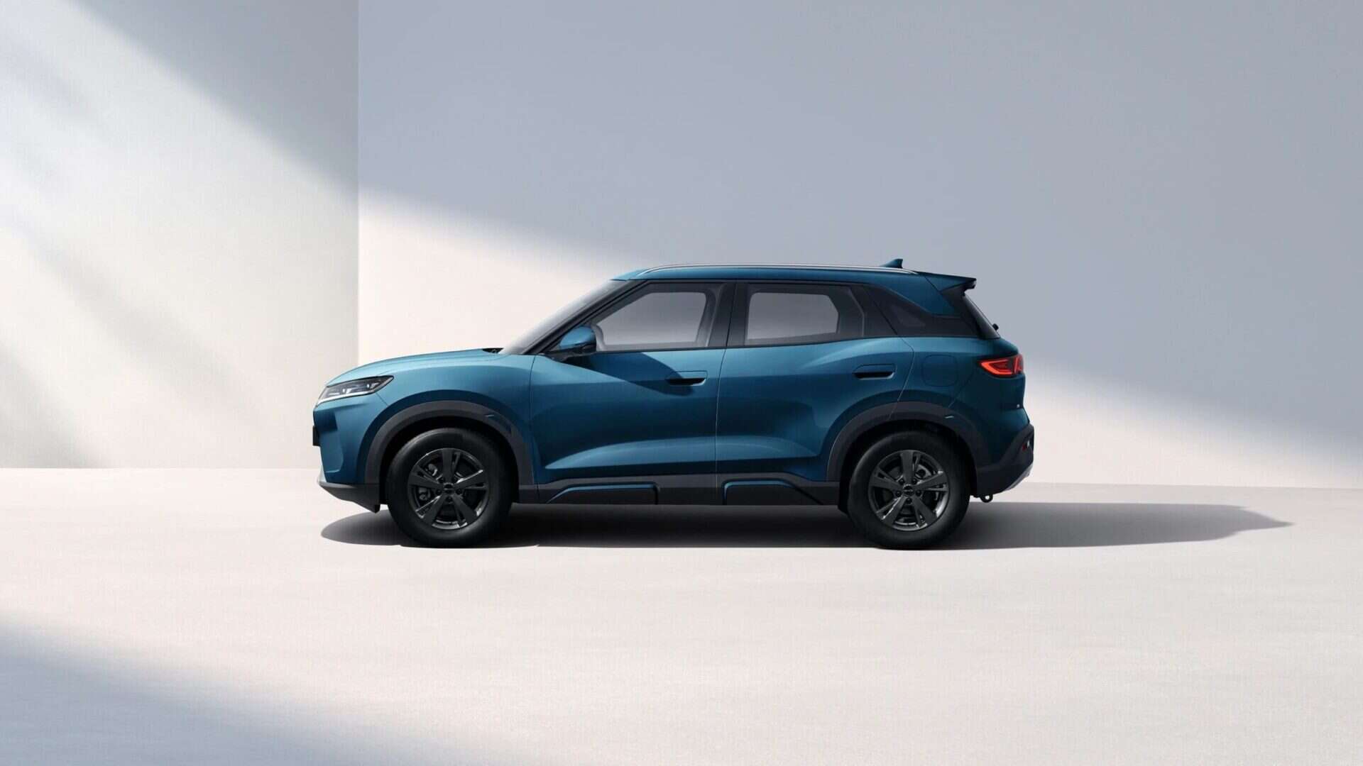 Renting New BYD Atto 2 DM-i Active Midnight Blue SUV Automático PHEV Híbrido-Enchufable Etiqueta 0