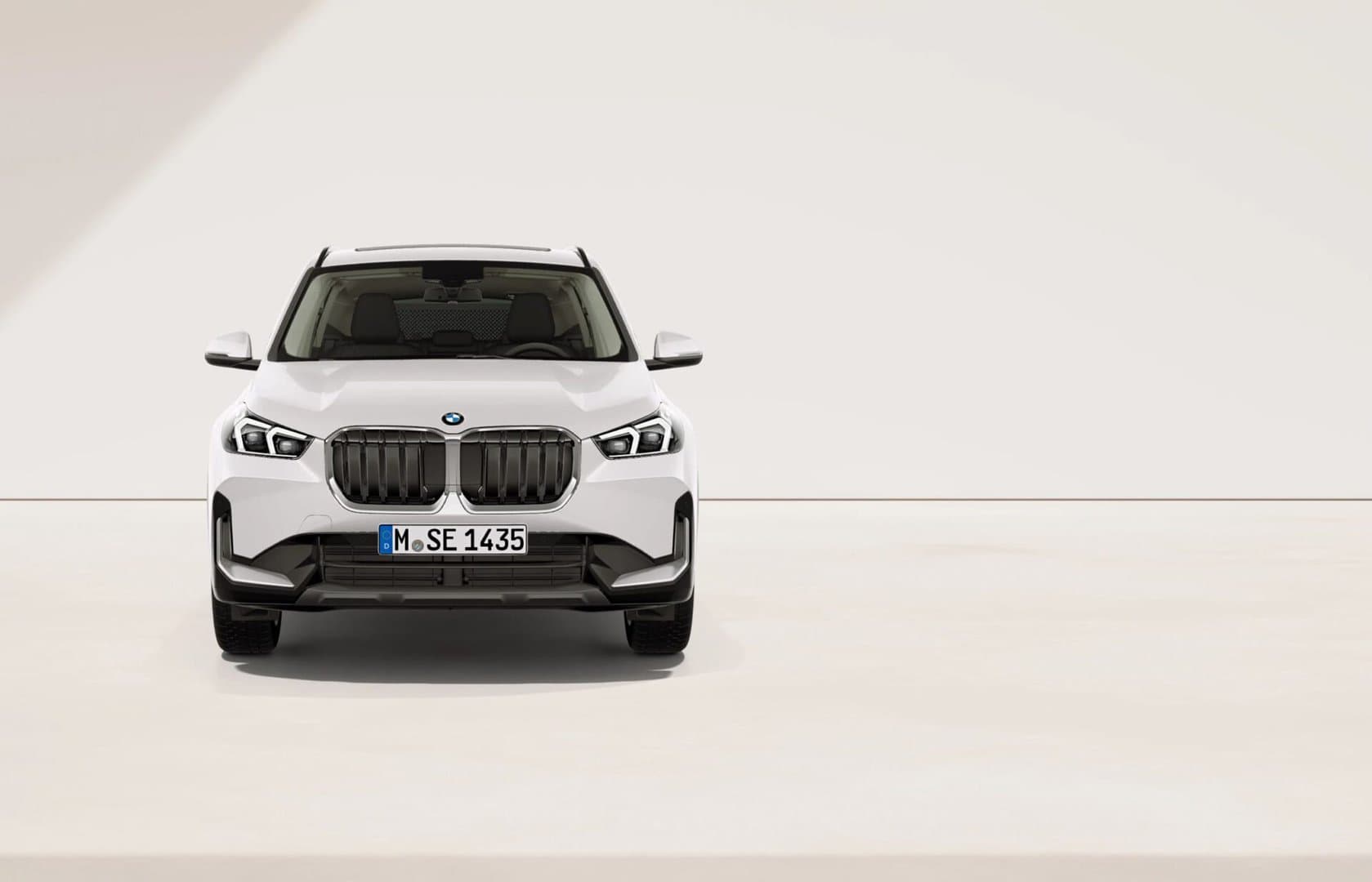 Renting New BMW X1 Mineral White SUV Micro Hibrido Diésel Automático Etiqueta ECO