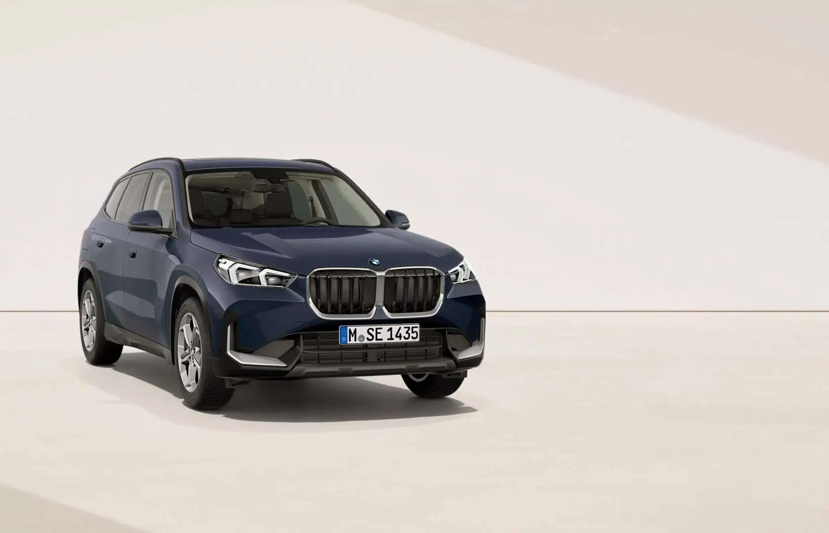 Renting New BMW X1 Night Dusk Blue SUV Micro Hibrido Diésel Automático Etiqueta ECO