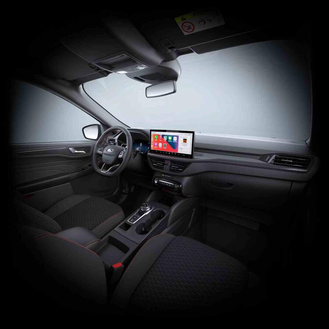 Renting New Ford Kuga ST-Line SUV Automático Híbrido-Enchufable PHEV Etiqueta 0 Interior