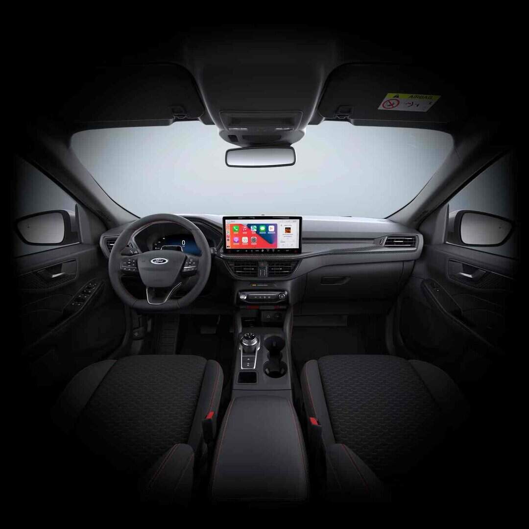 Renting New Ford Kuga ST-Line SUV Automático Híbrido-Enchufable PHEV Etiqueta 0 Interior