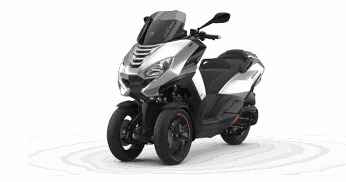 Renting New Peugeot Metropolis 400 GT Satin Titanium Moto Tres Ruedas Automática
