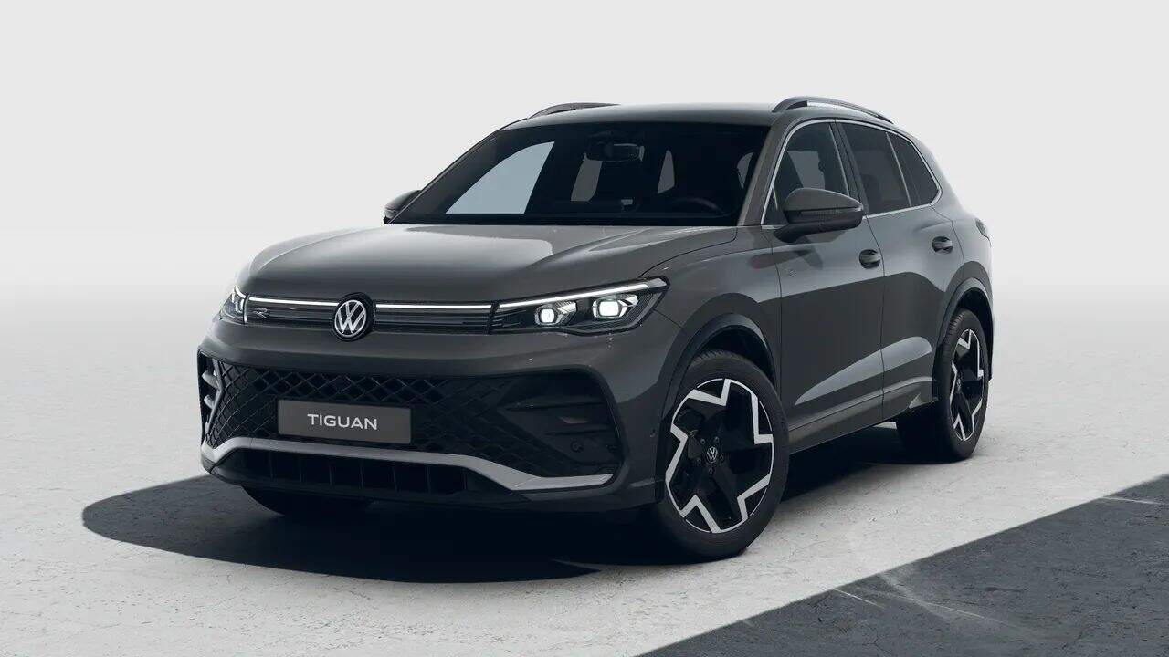 Renting New Volkswagen Tiguan R-Line Gris Delfin SUV Automático MHEV Etiqueta ECO