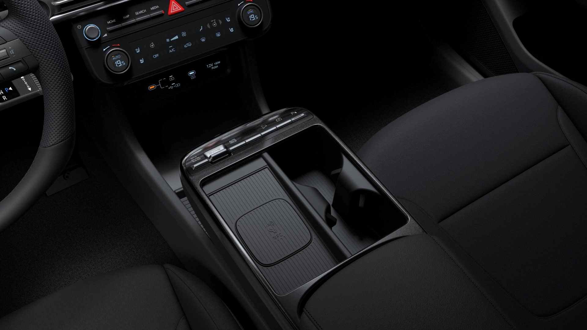 Renting New Hyundai Tucson Black Line Atlas White SUV Hybrid Automático Etiqueta ECO Interior