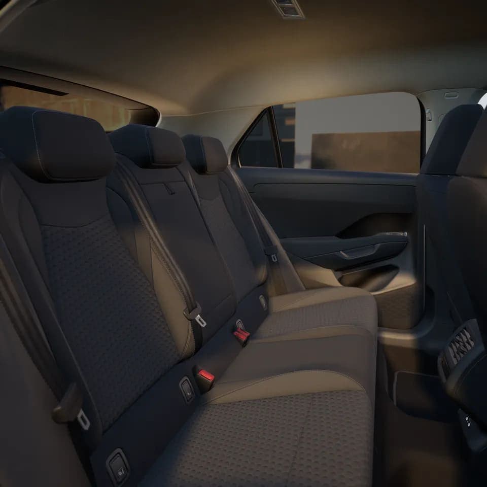 Renting New Volkswagen T-Roc Mas Blanco Punto SUV Automático MHEV Etiqueta ECO Asientos