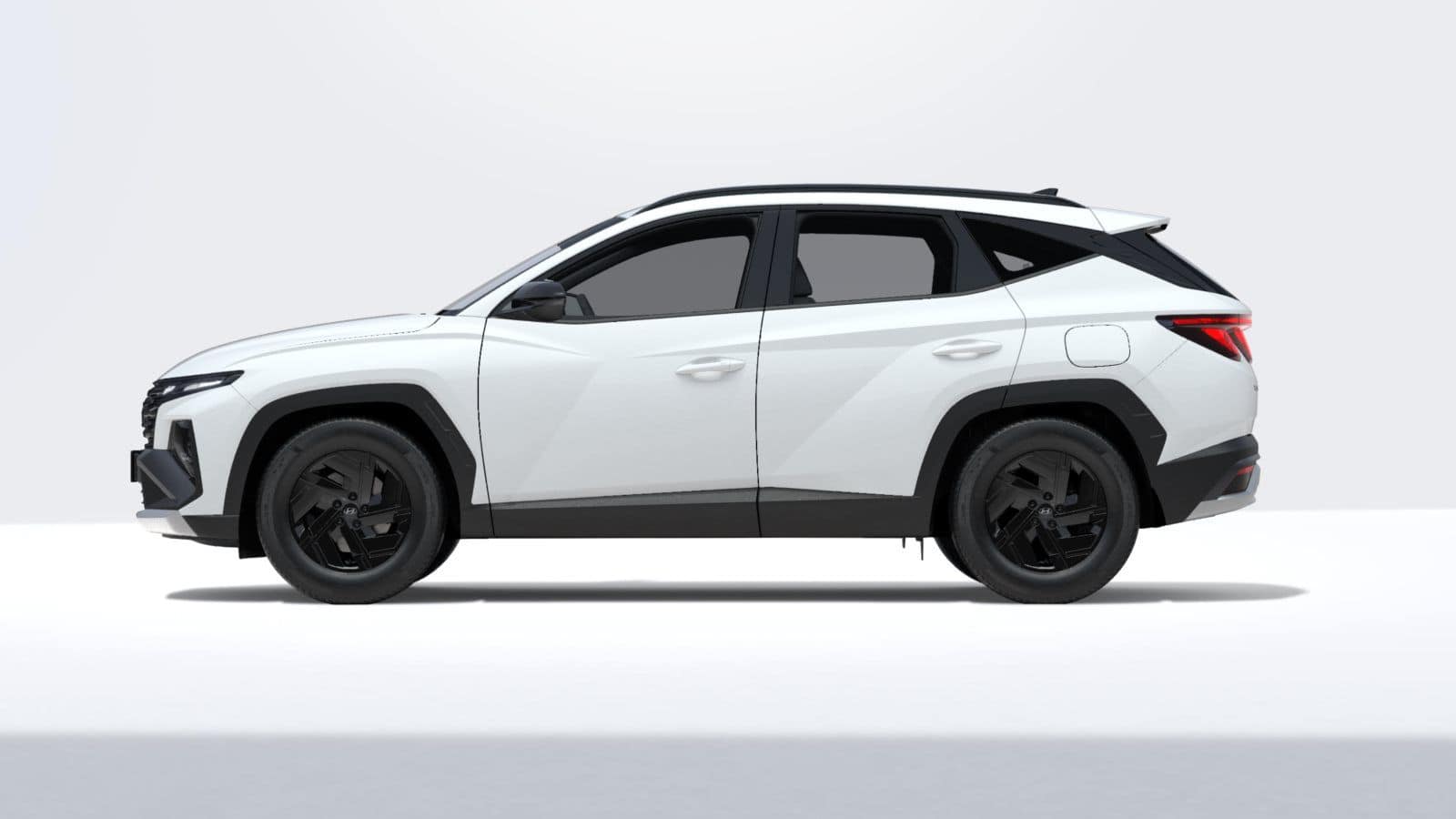 Renting New Hyundai Tucson Black Line Atlas White SUV Hybrid Automático Etiqueta ECO