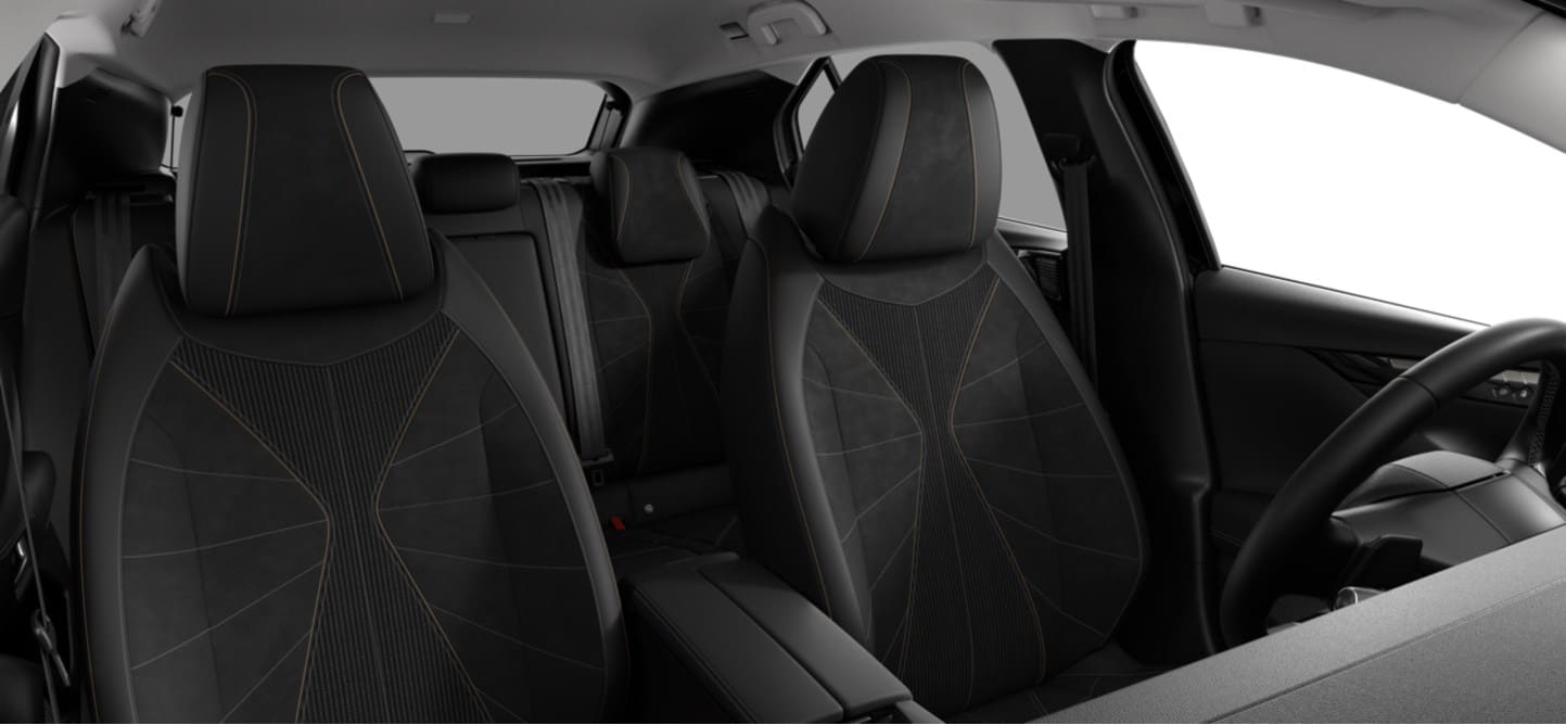 Renting New DS Nº 4 Performance Line Negro Berlina Automático Asientos