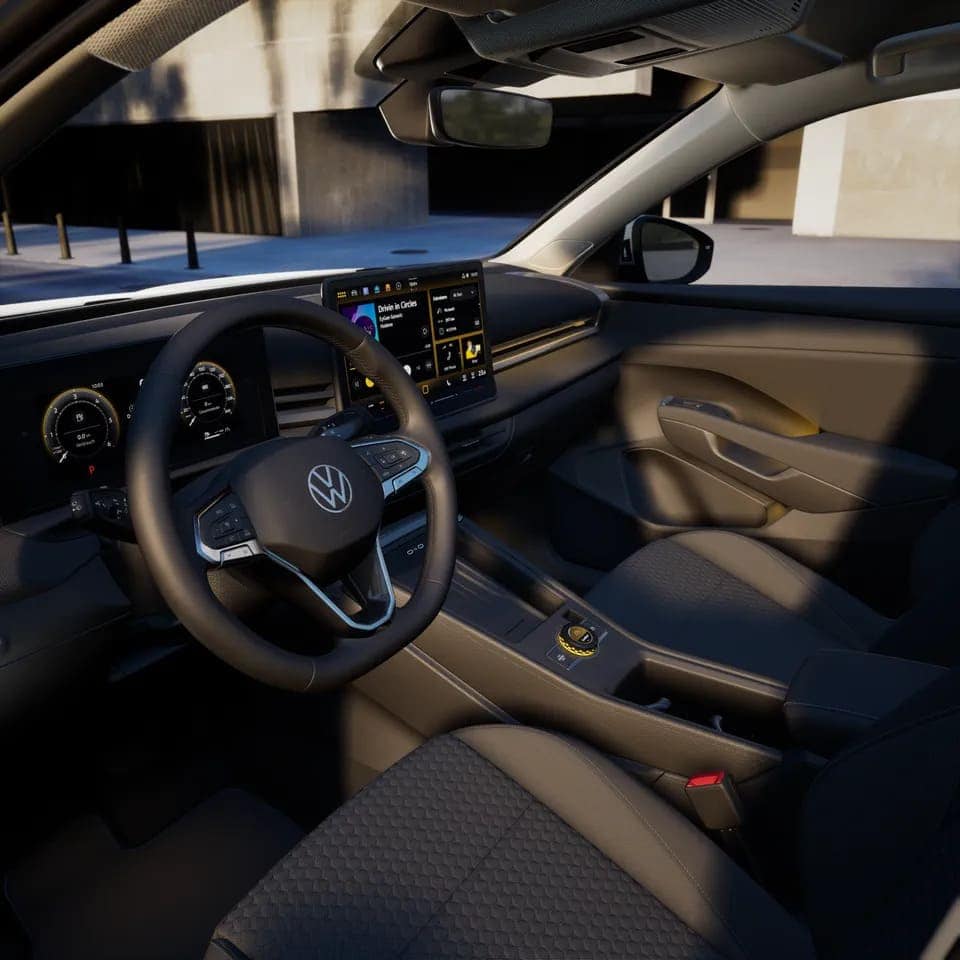 Renting New Volkswagen T-Roc Mas Blanco Punto SUV Automático MHEV Etiqueta ECO Interior