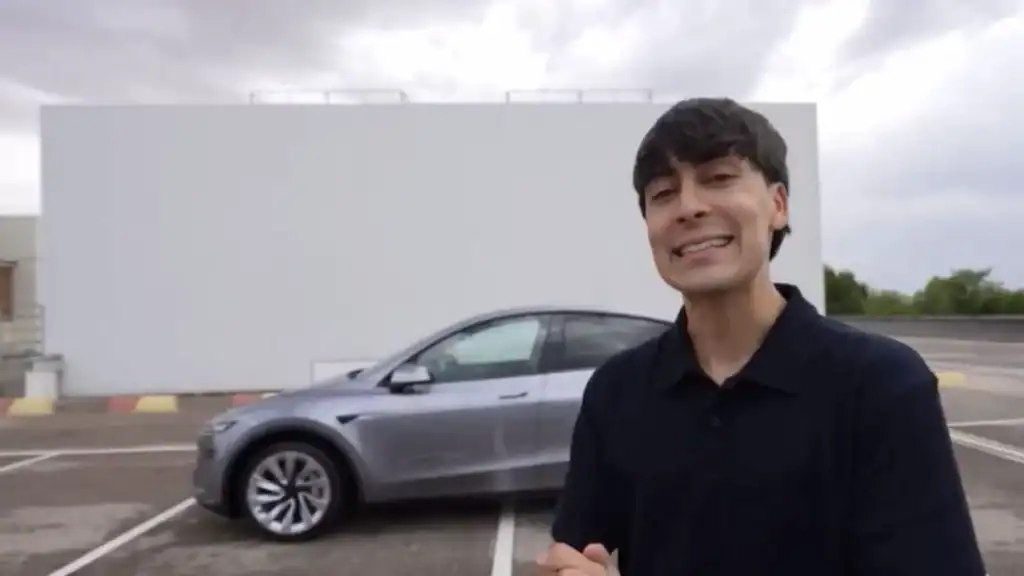 Nil Ojeda - Tesla Model Y