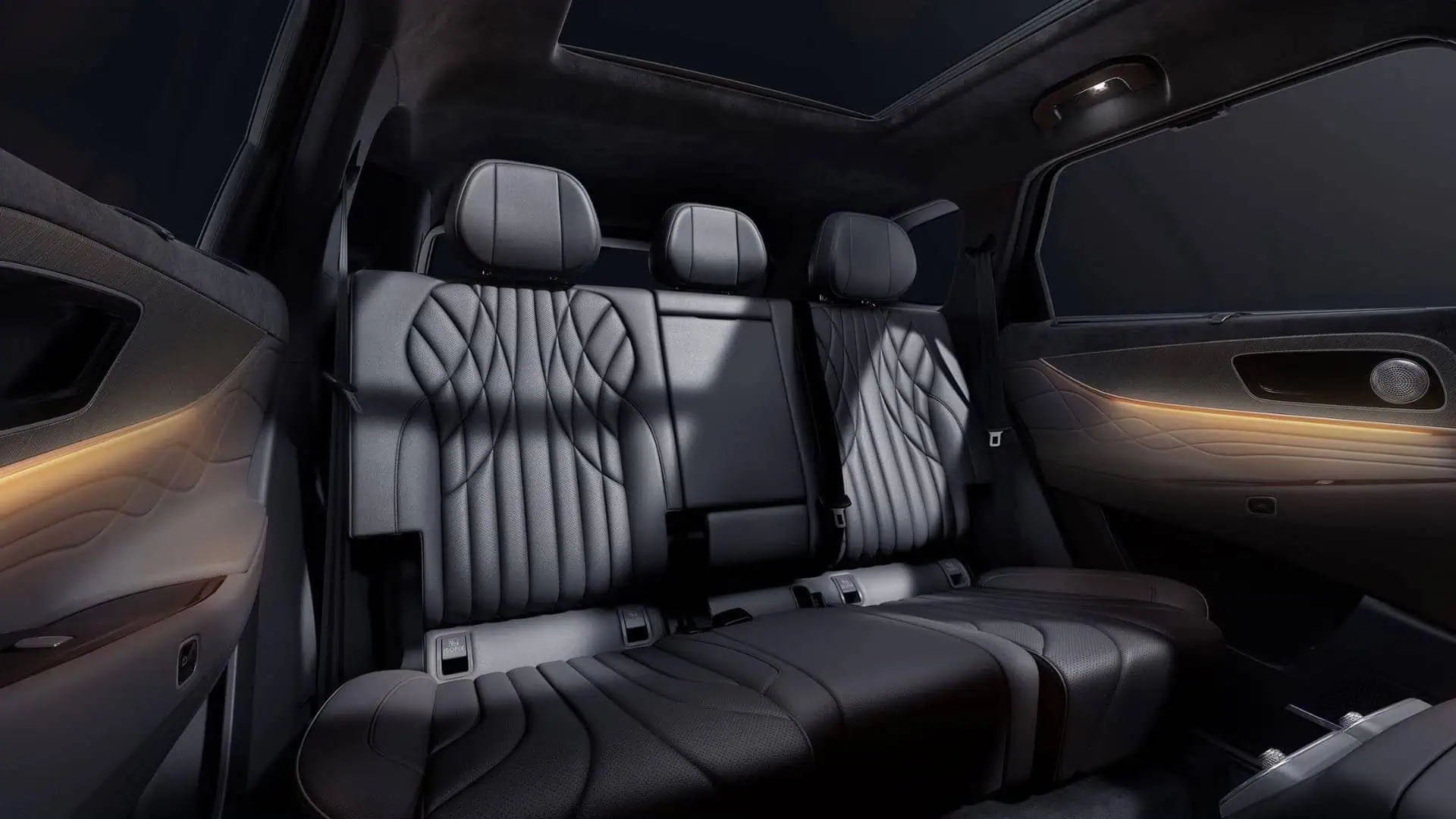 Renting New Jaecoo 8 Exclusive Blanco Aura SUV Automático 7 Plazas Asientos