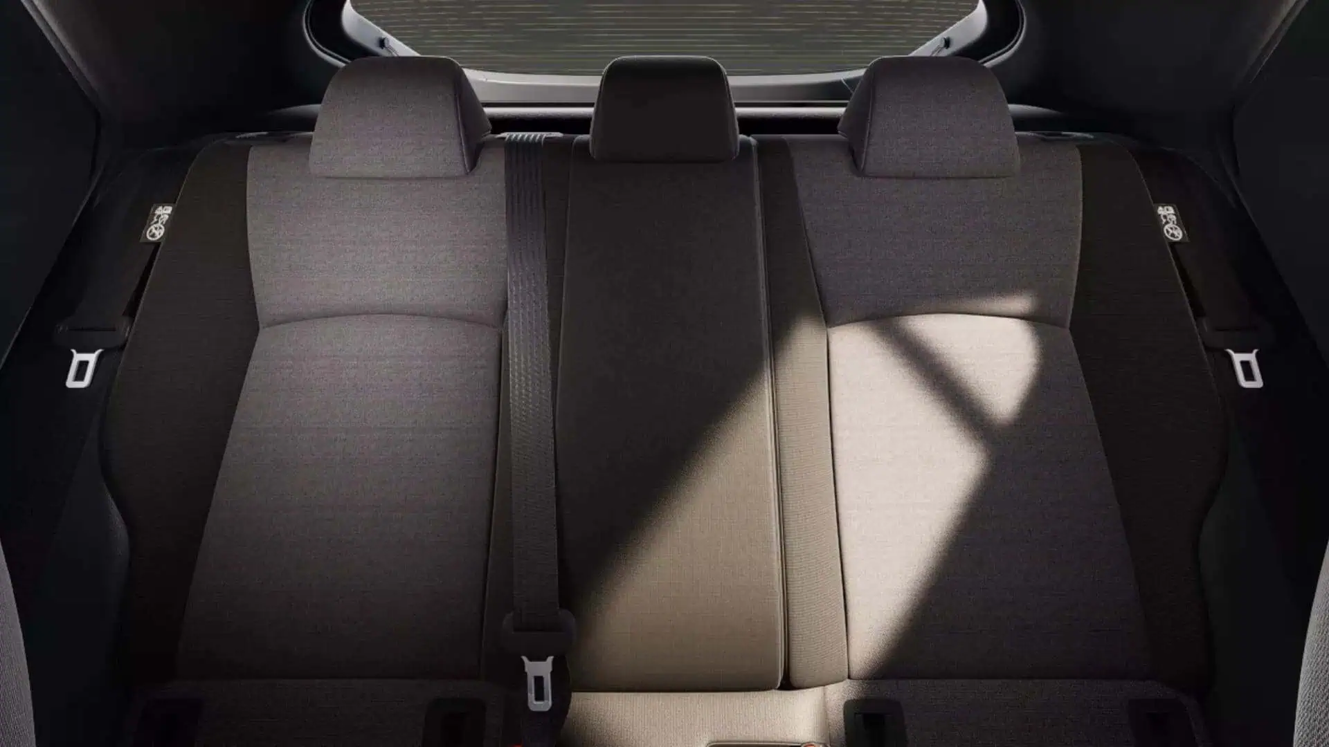 Renting New Toyota C-HR Hybrid Advance SUV Automático Etiqueta ECO Blanco Classic Asientos