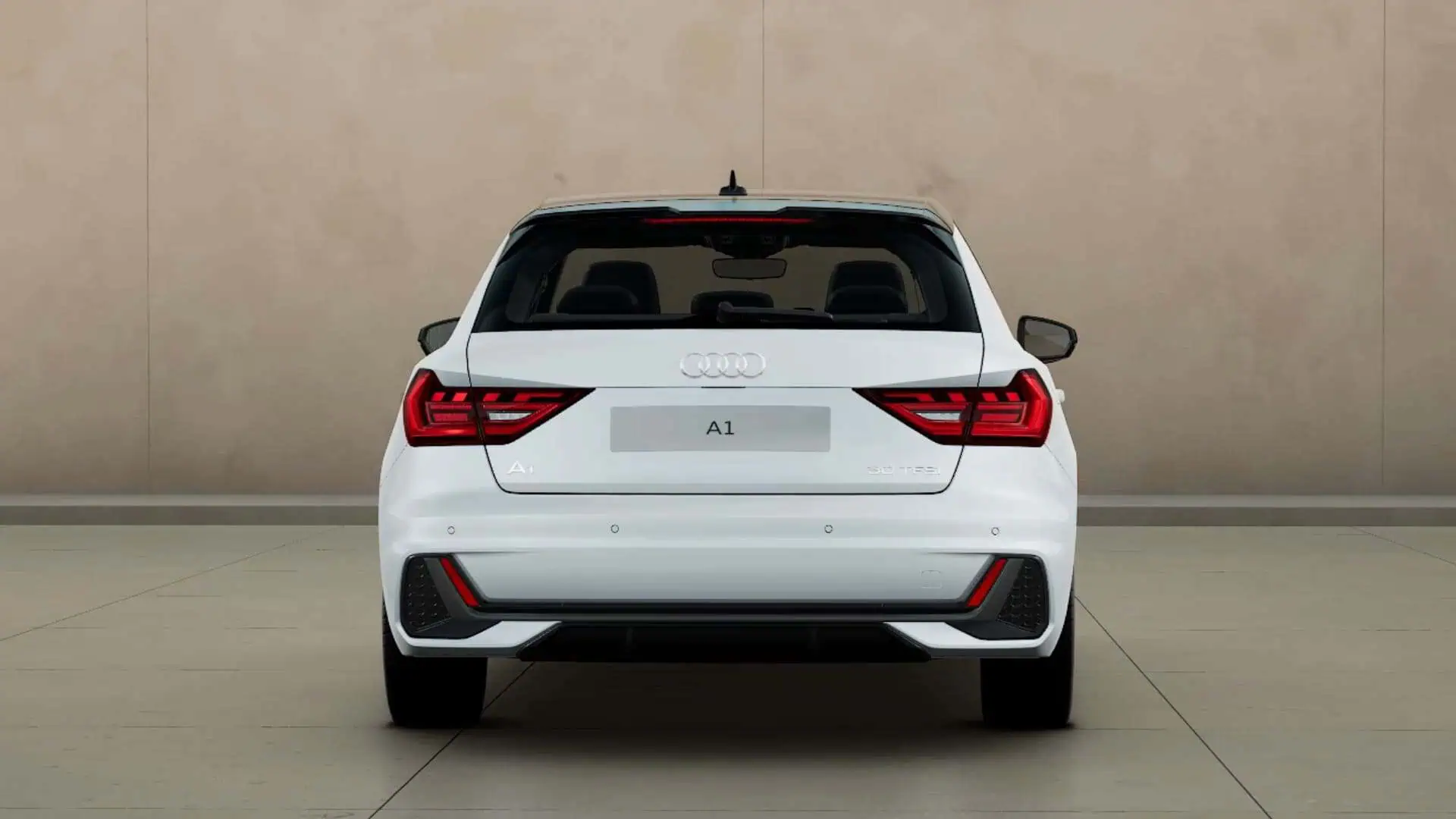 Renting Audi A1 Sportback Adrenalin Blanco Glaciar Techo Negro Compacto Automático