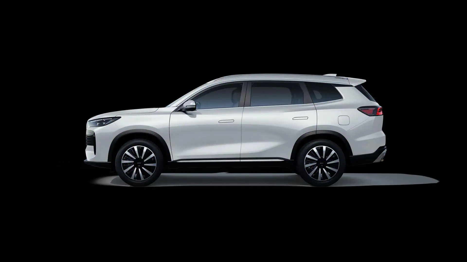 Renting Ebro S800 PHEV Luxury Blanco Khaki SUV Automático Etiqueta 0