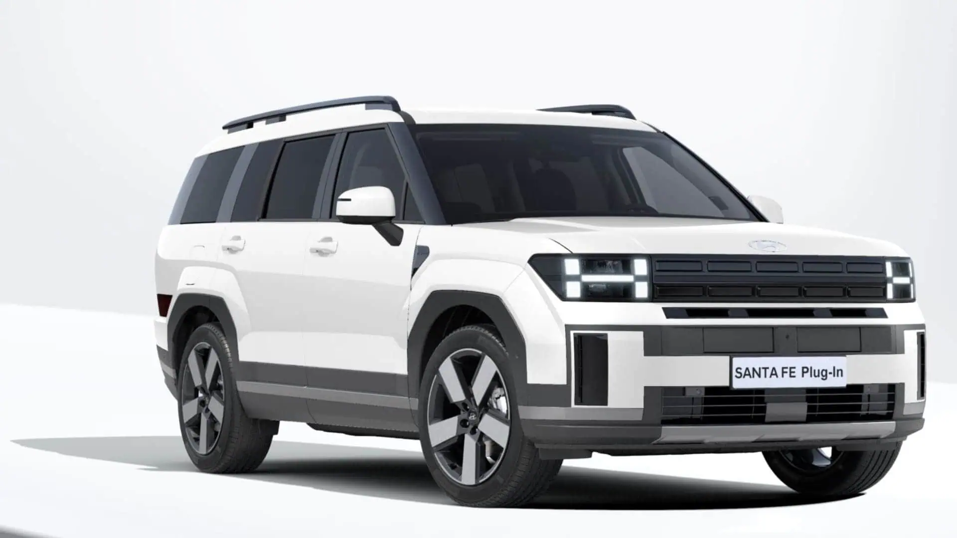 Renting New Hyundai Santa Fe Style Creamy White SUV 7 Plazas PHEV Etiqueta 0