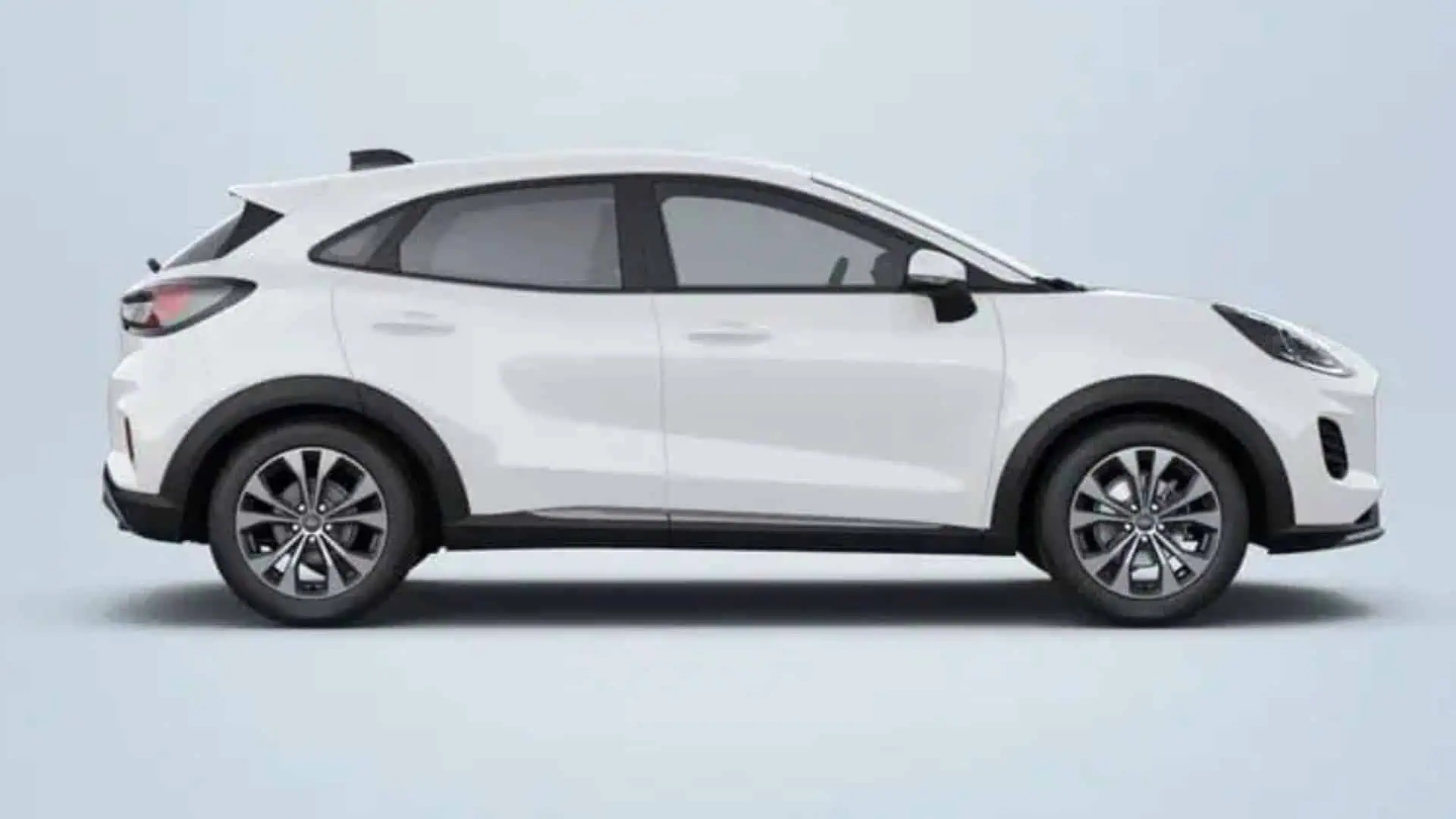 Renting New Ford Puma Titanium Blanco Frozen SUV MHEV Micro-Híbrido Etiqueta ECO