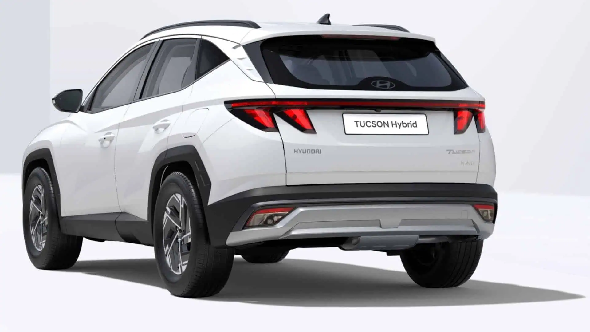 Renting New Hyundai Tucson HEV Maxx Atlas White SUV Automático Híbrido Etiqueta ECO