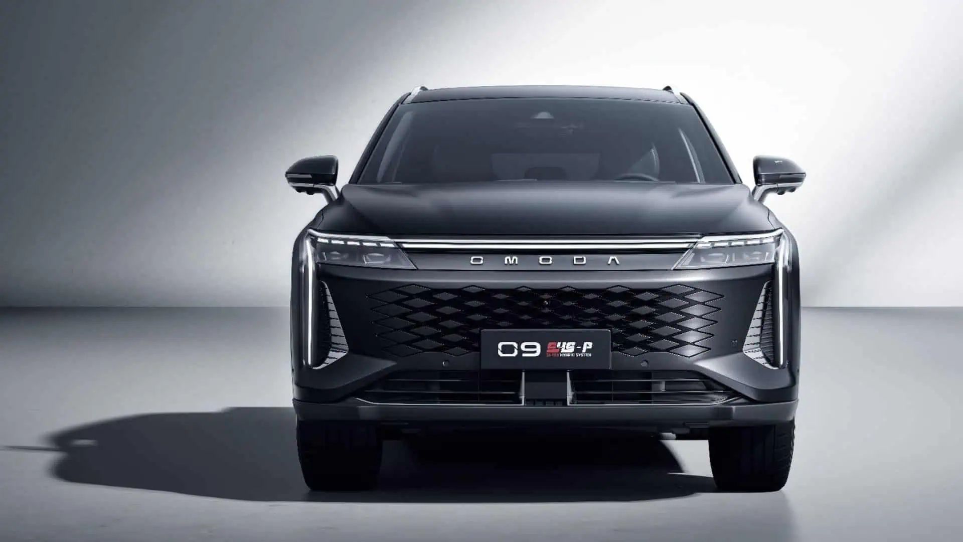 Renting New Omoda 9 Premium Black SUV PHEV Híbrido-Enchufable Automático Etiqueta 0 AWD