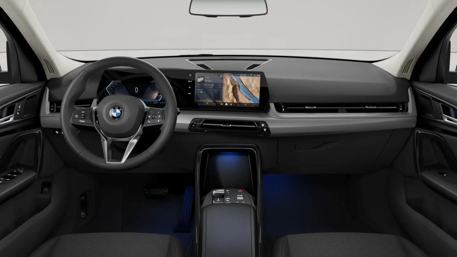 Renting BMW X2 sDrive20d Black Solid SUV Coupé Automático Interior