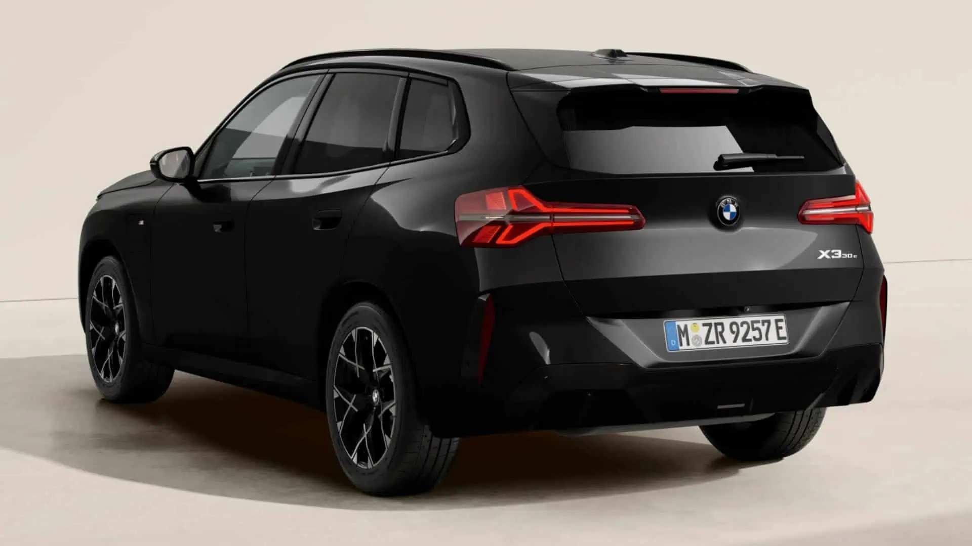 Renting BMW X3 30e xDrive Black Sapphire Metalizado M Sport SUV PHEV Híbrido-Enchufable Automático Etiqueta 0